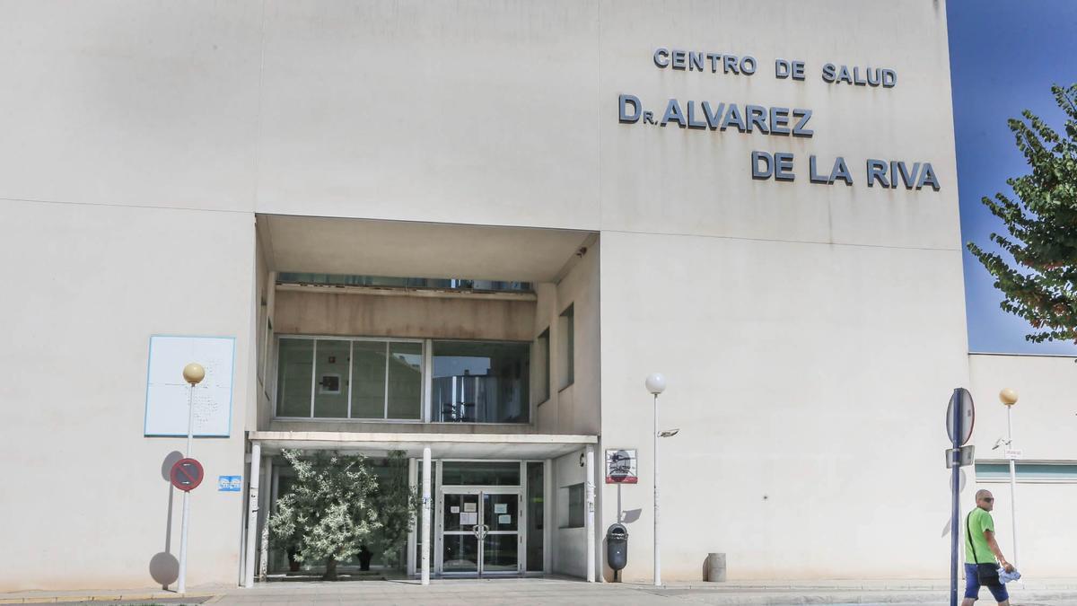 Centro de salud Álvarez de la Riva cuenta con 17 profesionales más