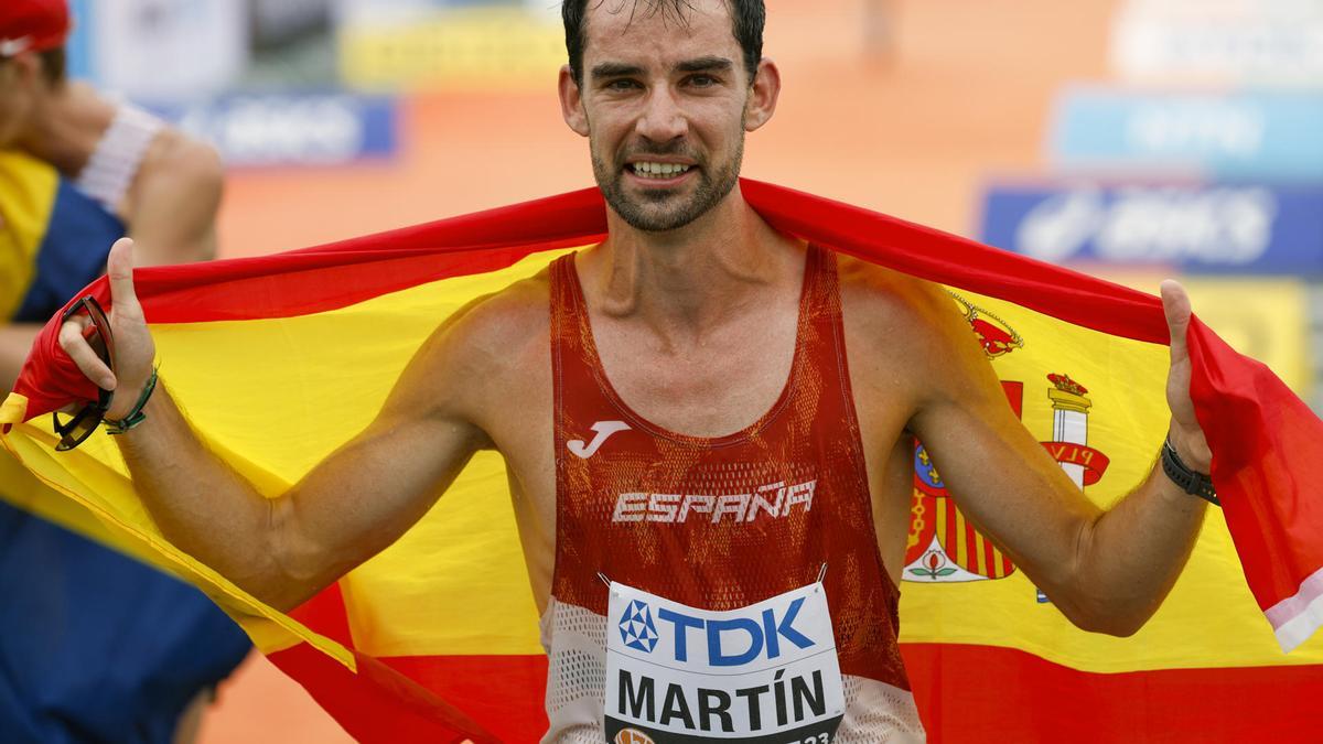 Álvaro Martín hace historia con un oro mundial en 20 kilómetros marcha