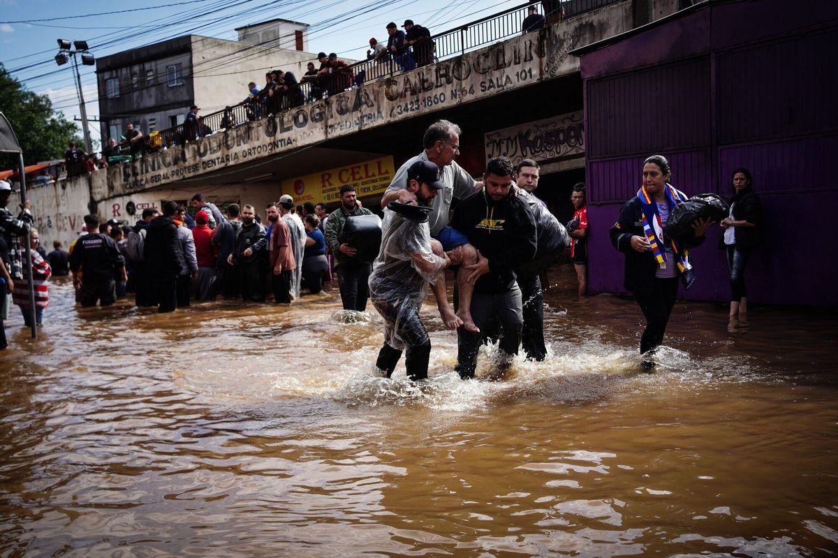 Las peores inundaciones en Brasil en los últimos 80 años