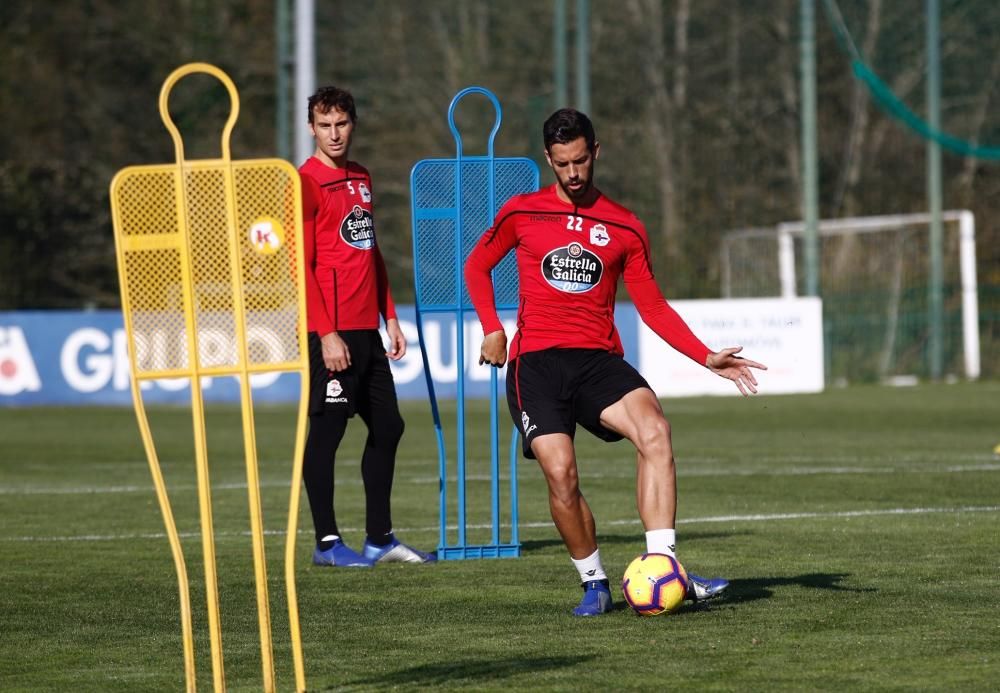 El Dépor se entrena antes de viajar a Almería