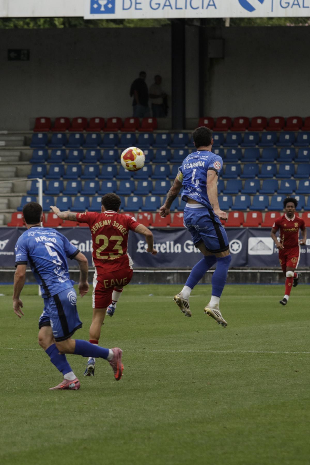 Imágenes del Ourense - CD Tenerife