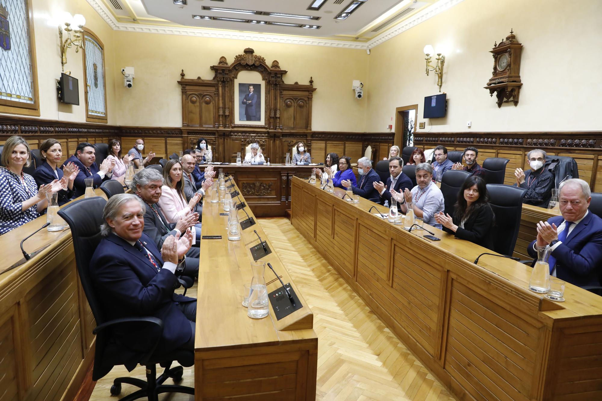 En imágenes: Pleno para la concesión de honores de Gijón