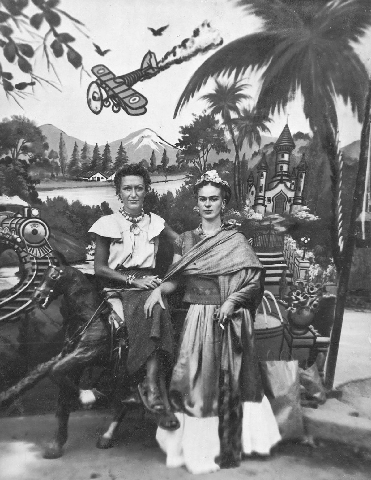 Frida Kahlo i Jacqueline Lamba, Pátzcuaro , Michoacán (Mèxic), 1938 (Association Atelier André Breton)