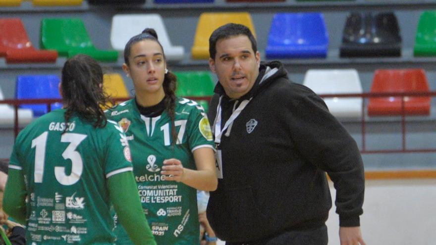 Rocamora, técnico del Atticgo Elche: &quot;Necesitamos ganar y hacer un buen partido&quot;