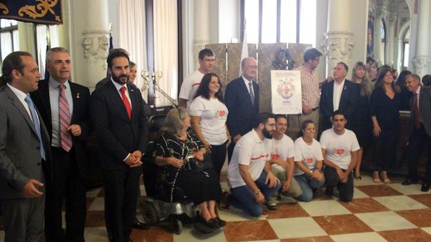 El Día de la Banderita se presentó ayer en el Ayuntamiento de Málaga.