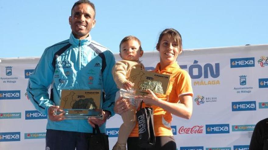 Los ganadores en categoría masculina, Abdelhadi El Mouaziz, y femenina, Gemma Arenas.