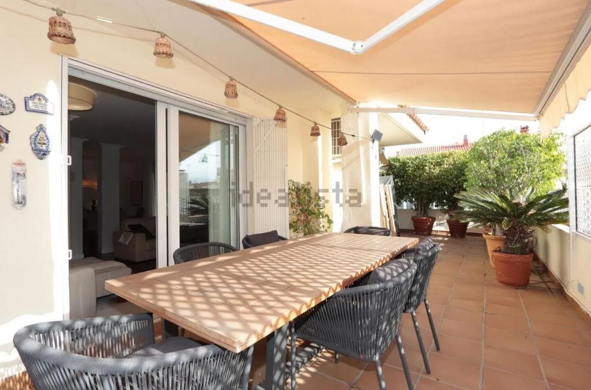 Parte de la terraza del ático más caro del centro de Cartagena