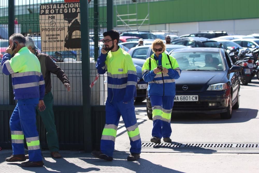 La mayoría de trabajadores vota a favor del acuerdo alcanzado con el Ayuntamiento en la maratoniana reunión de la madrugada del jueves