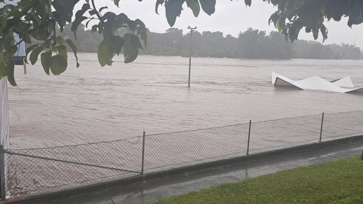 Más de 48.000 personas aisladas y 300 evacuadas por inundaciones en sureste de Australia