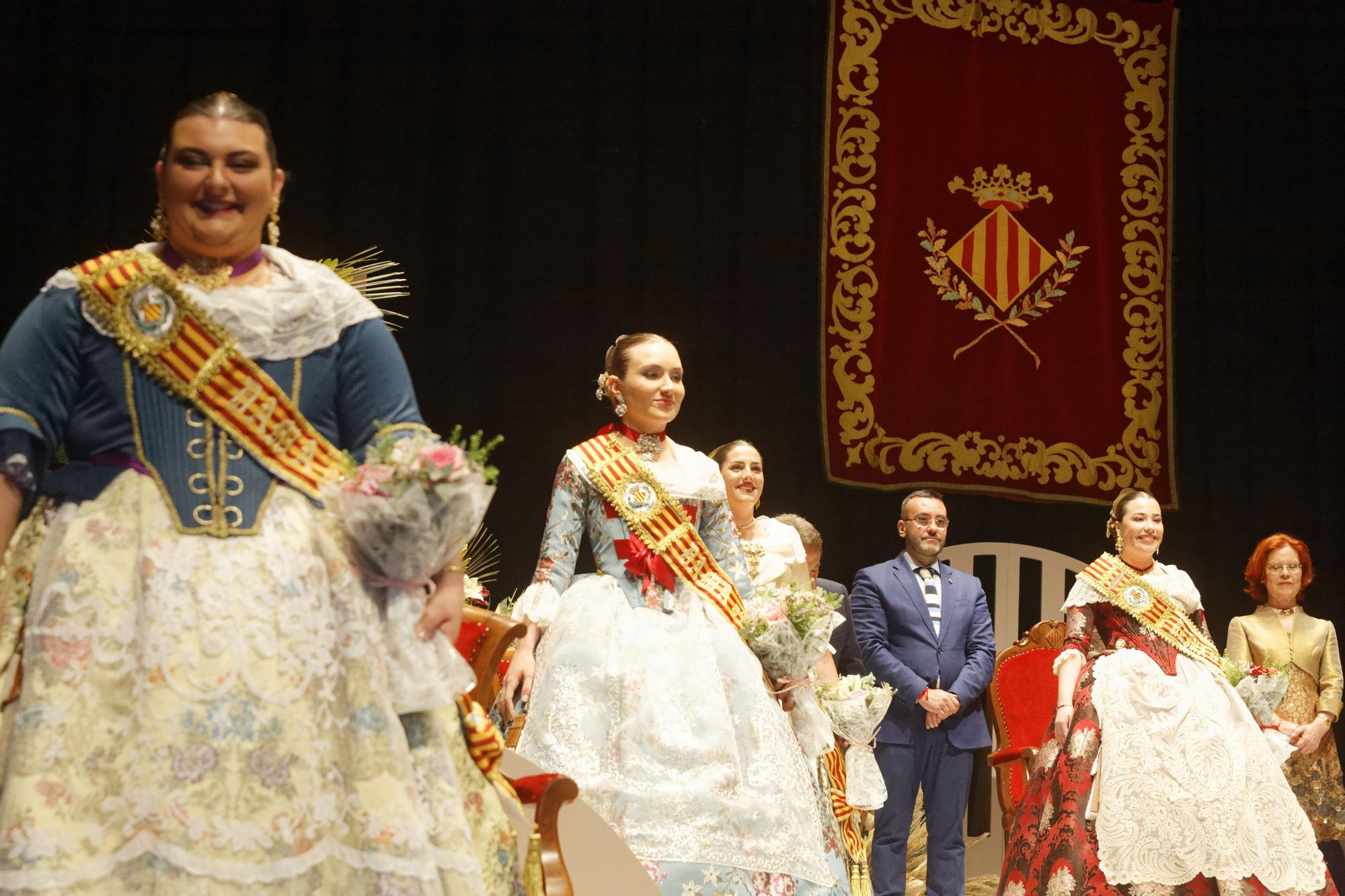 Las mejores fotos del pregón y la imposición de bandas a la reina y damas de Vila-real