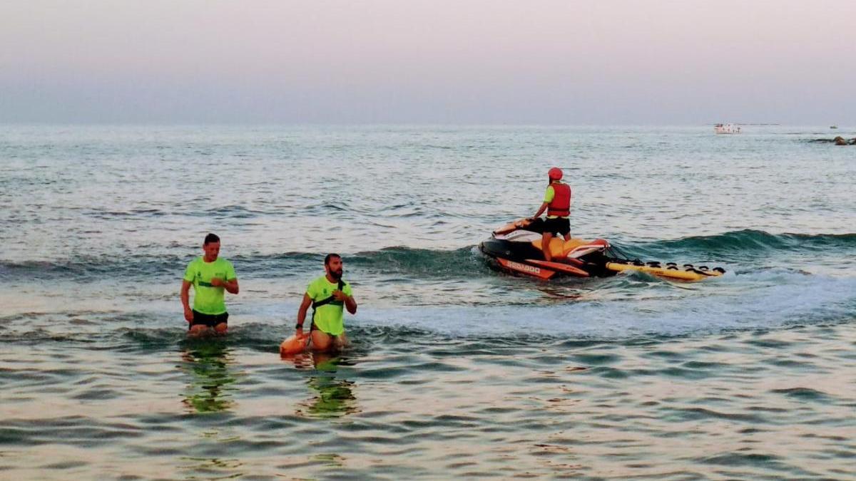 La moto acuática usada por los socorristas de El Campello para sacar a la niña, en una imagen de la semana pasada.