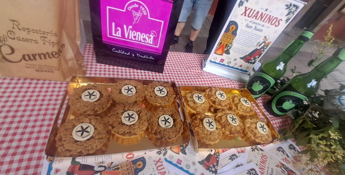 Dos bandejas de Xuaninos.
