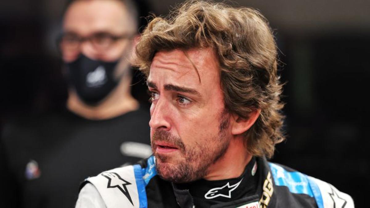 Fernando Alonso tras disputar el Gran Premio de Yeda