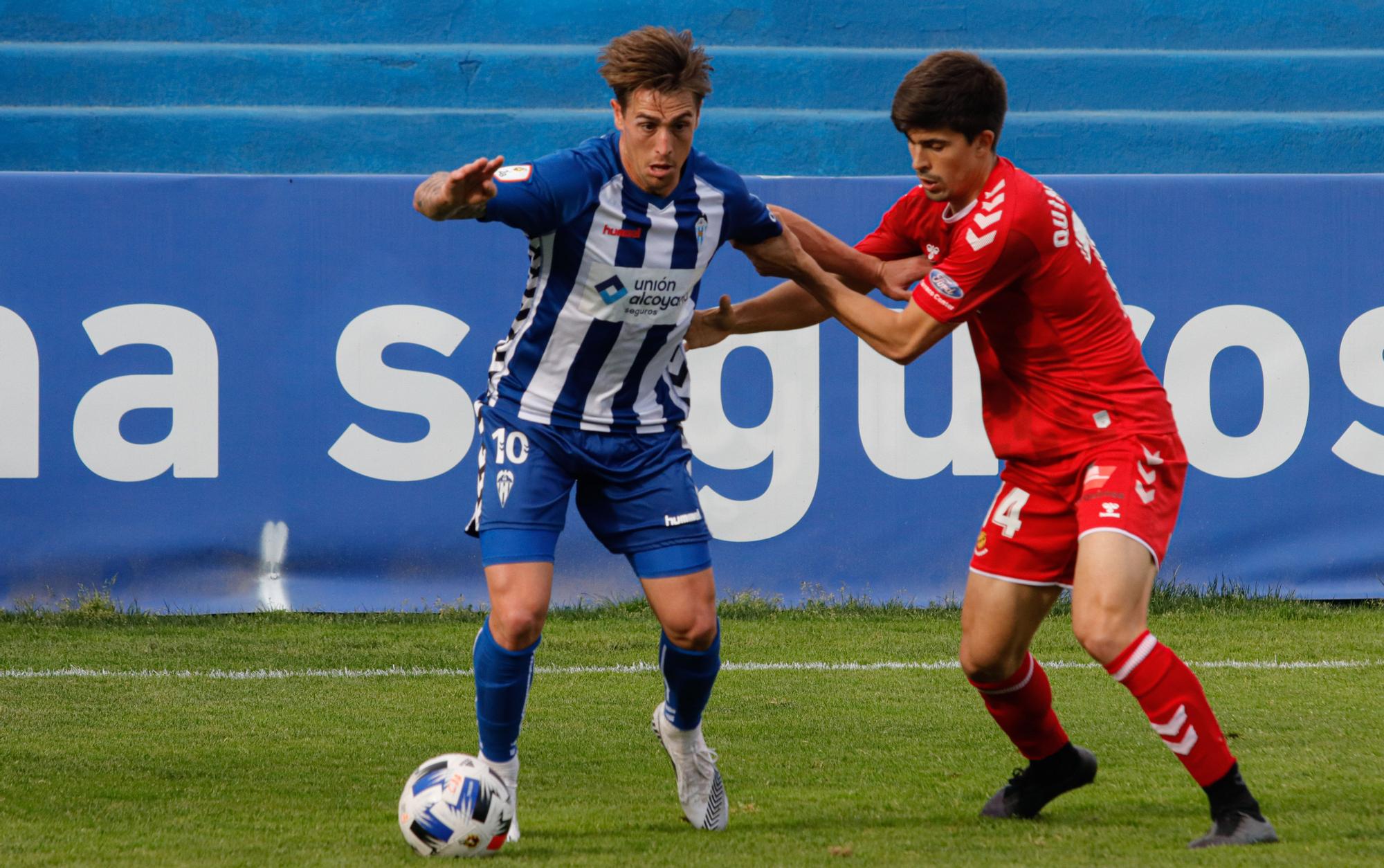 El Alcoyano suma un punto que sabe a poco ante el Nàstic (1-1)