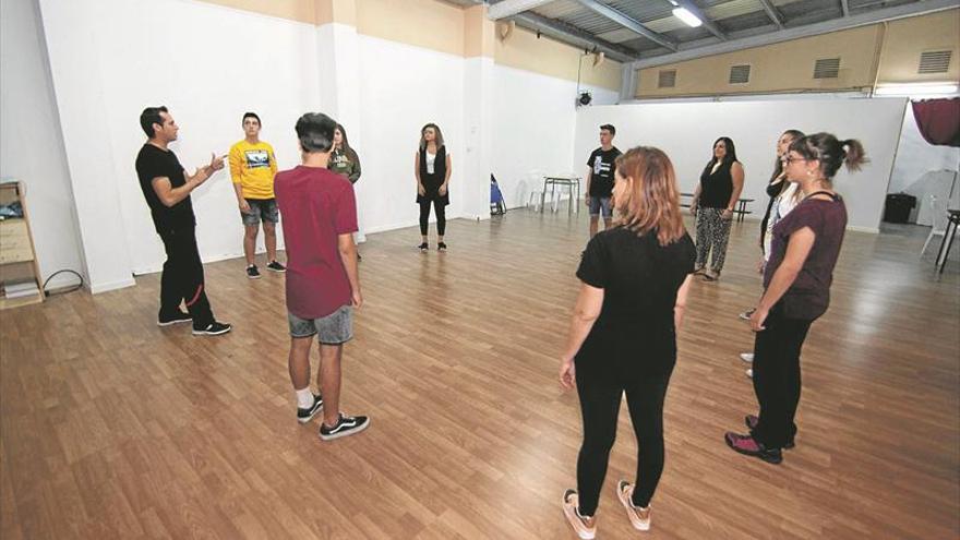 La escuela de teatro confía en abrir en febrero tras su cierre temporal