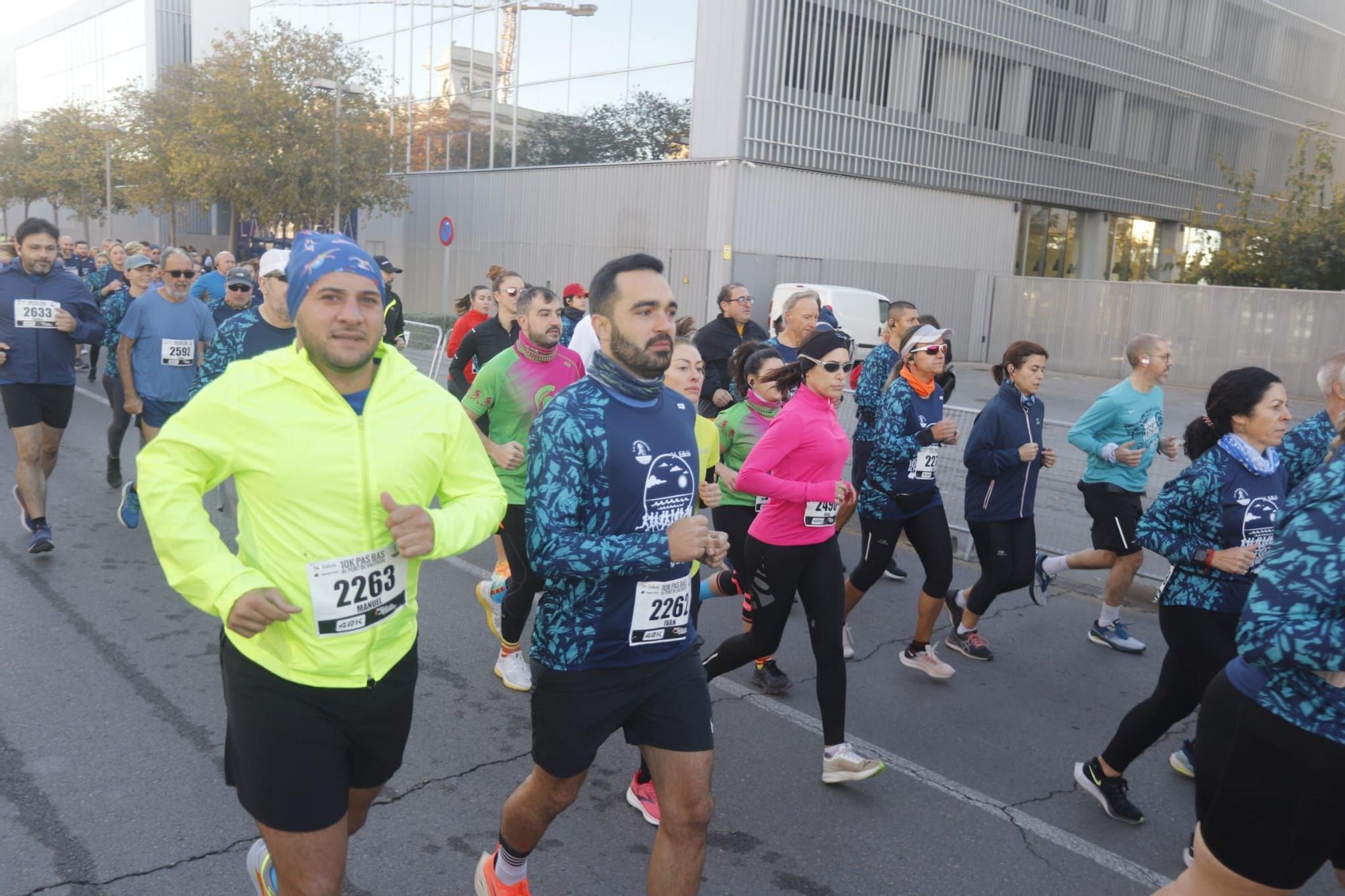 Búscate en la carrera 'Pas ras al port' de València