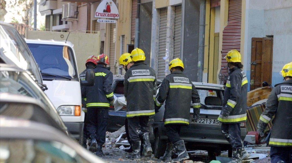 zentauroepp412366 macro explosi n de gas en la calle anduc a de m laga con un 181105092433