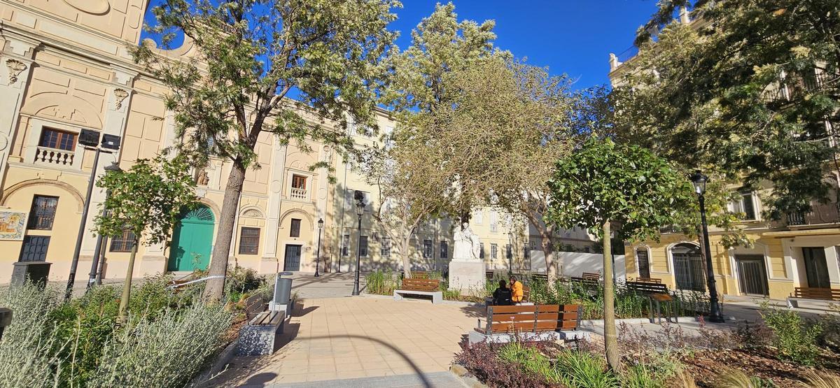 Así es la nueva Plaza de Santa Mónica de València Así es la nueva Plaza de Santa Mónica de València