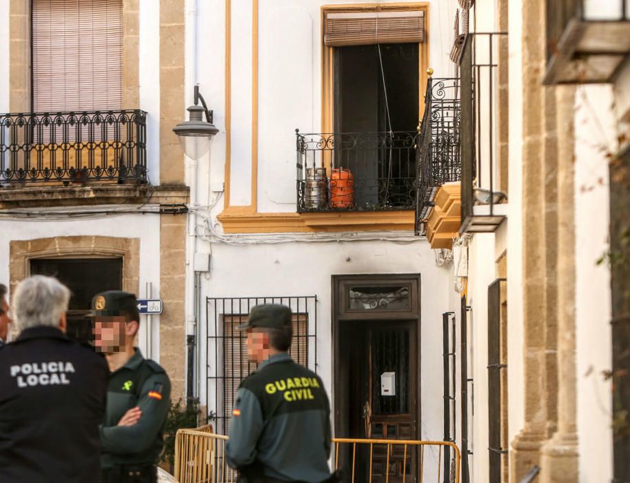 Incendia en Xàbia la casa familiar e intenta provo