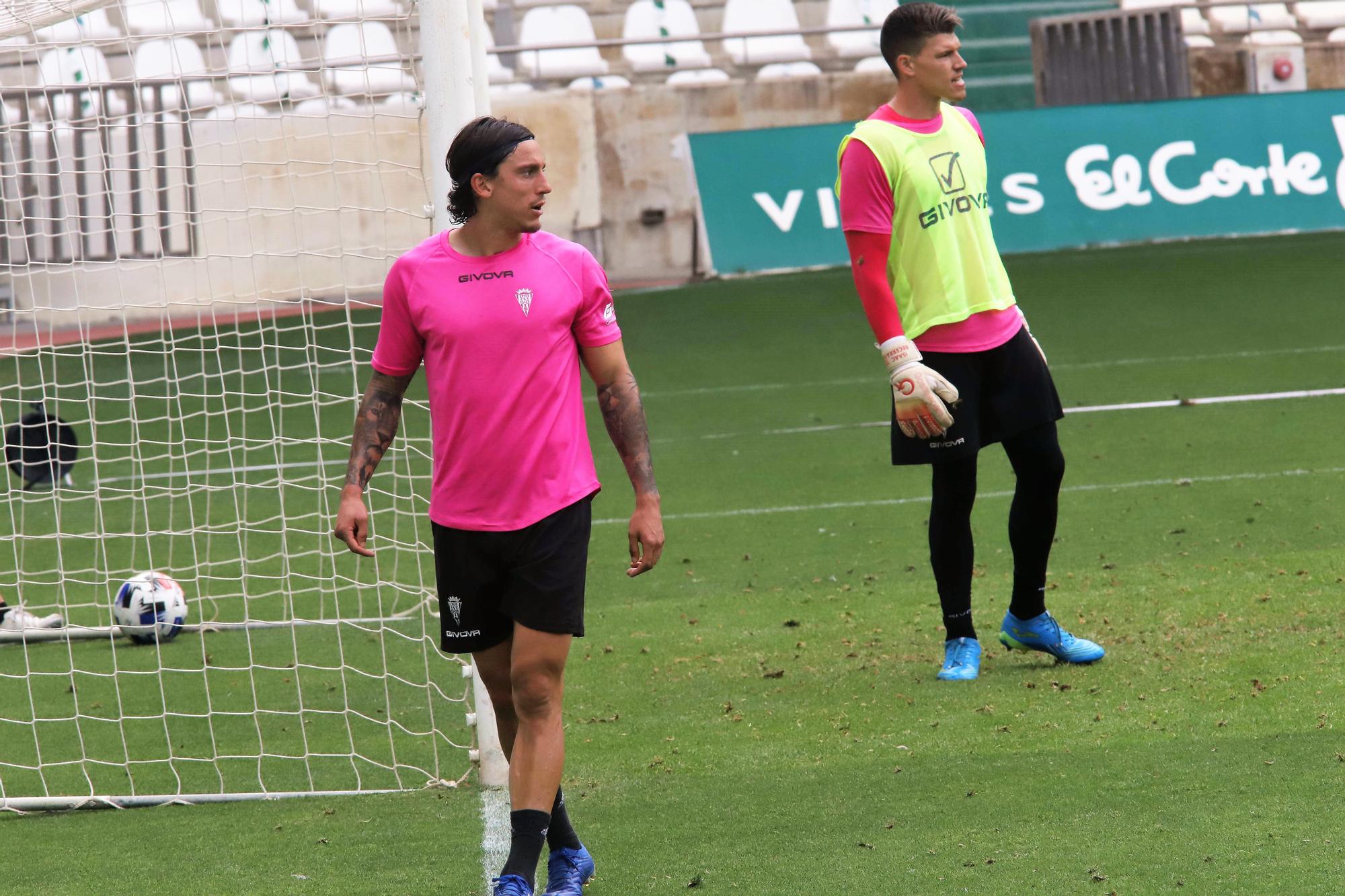 Entrenamiento del Córdoba CF tras el descenso a Segunda RFEF