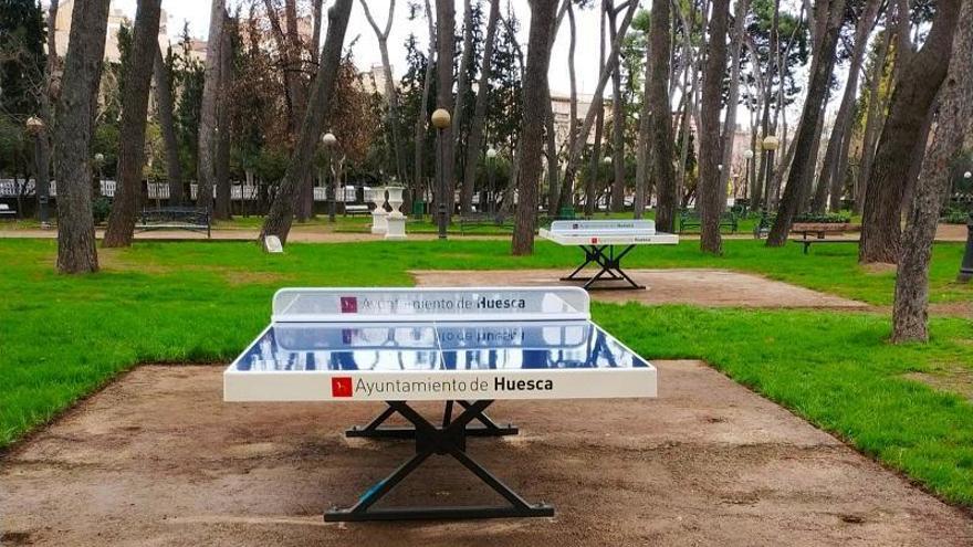 Huesca instala mesas de ping-pong en sus parques y plazas