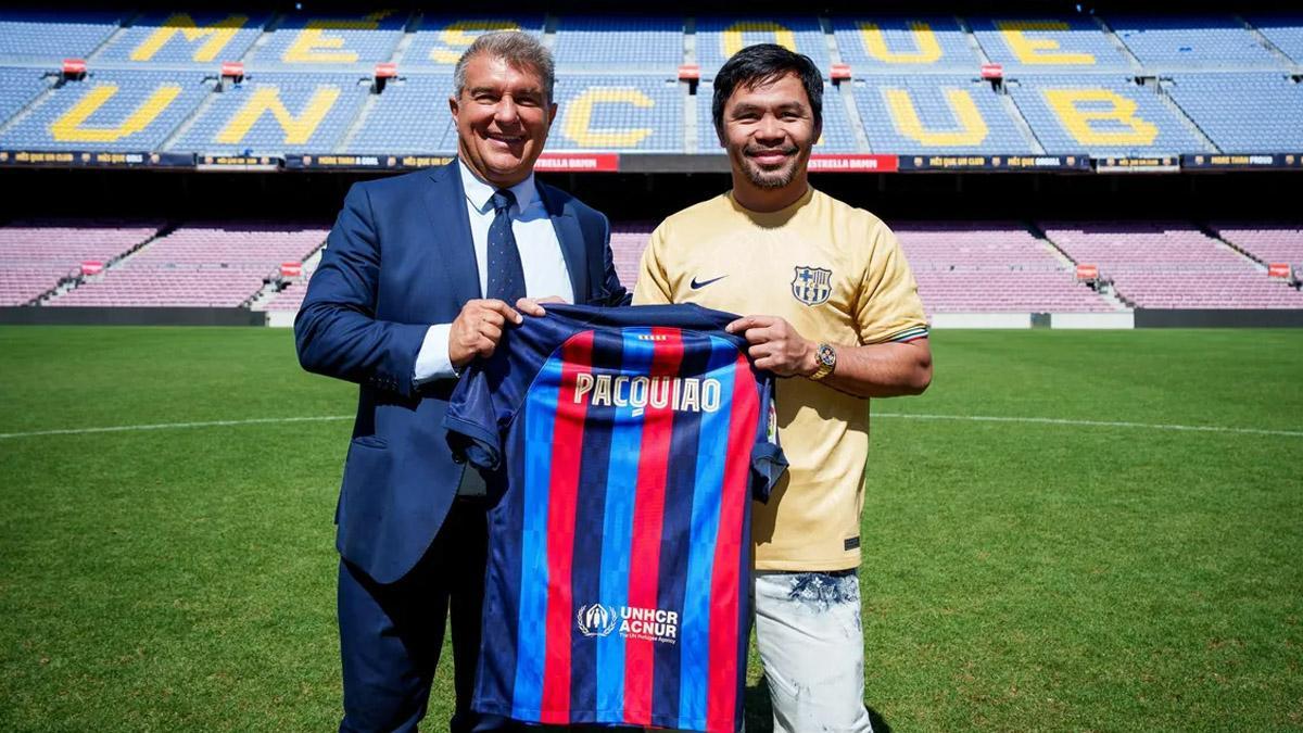 Joan Laporta con Manny Pacquiao, este miércoles, en el Camp Nou