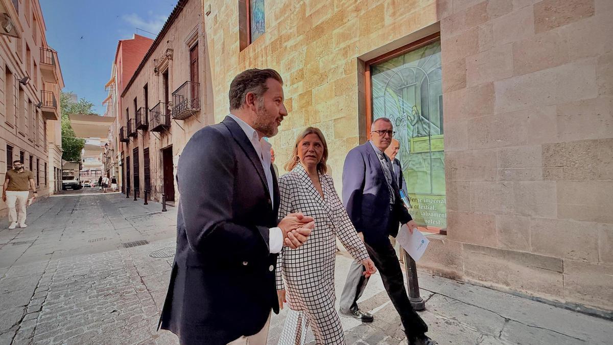Ruz tilda de "polémica artificial" las críticas de la oposición por la falta de mujeres en el Patronato del Misteri d'Elx