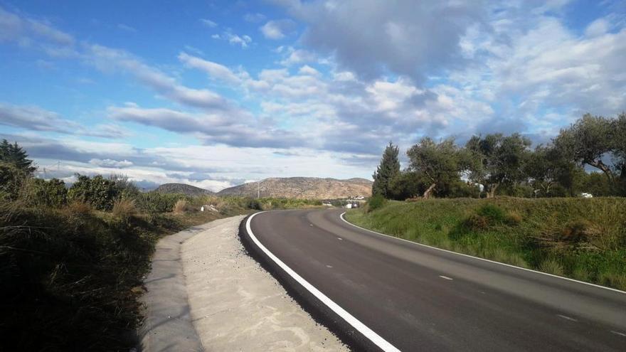 Nuevo pavimento en la MA-3300, que une Alhaurín de la Torre y Alhaurín el Grande