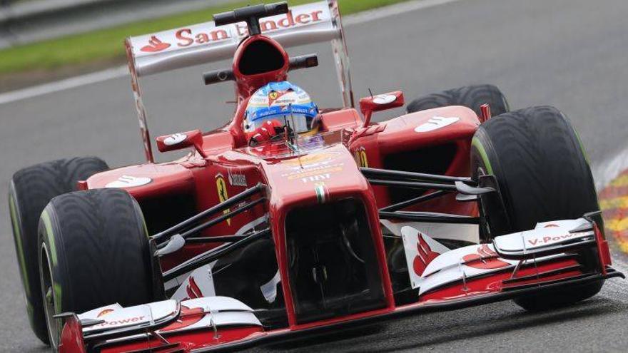 Alonso lidera la primera sesión de entrenamientos en Spa