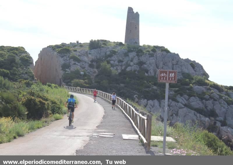 Castellón sale a pasear y practicar deporte