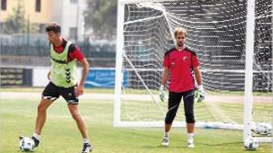 Moragón va ser el porter titular del Llagostera en la primera jornada.