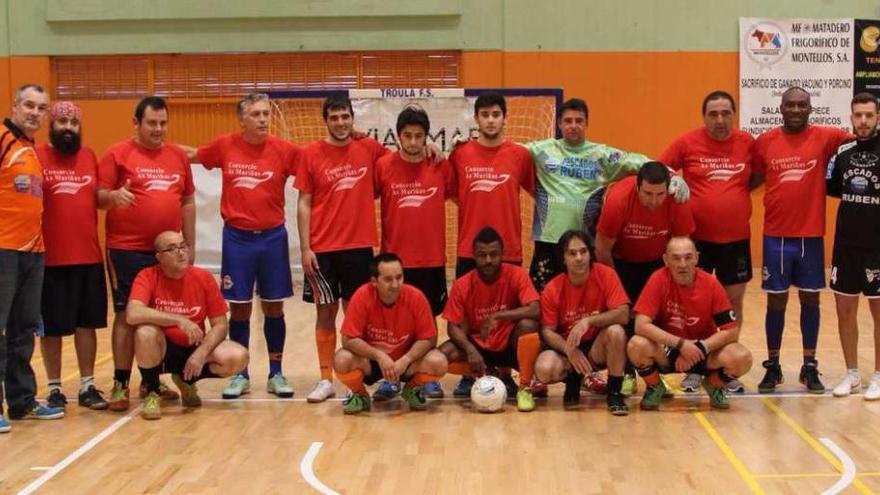 Veteranos del Deportivo juegan en Betanzos por la integración