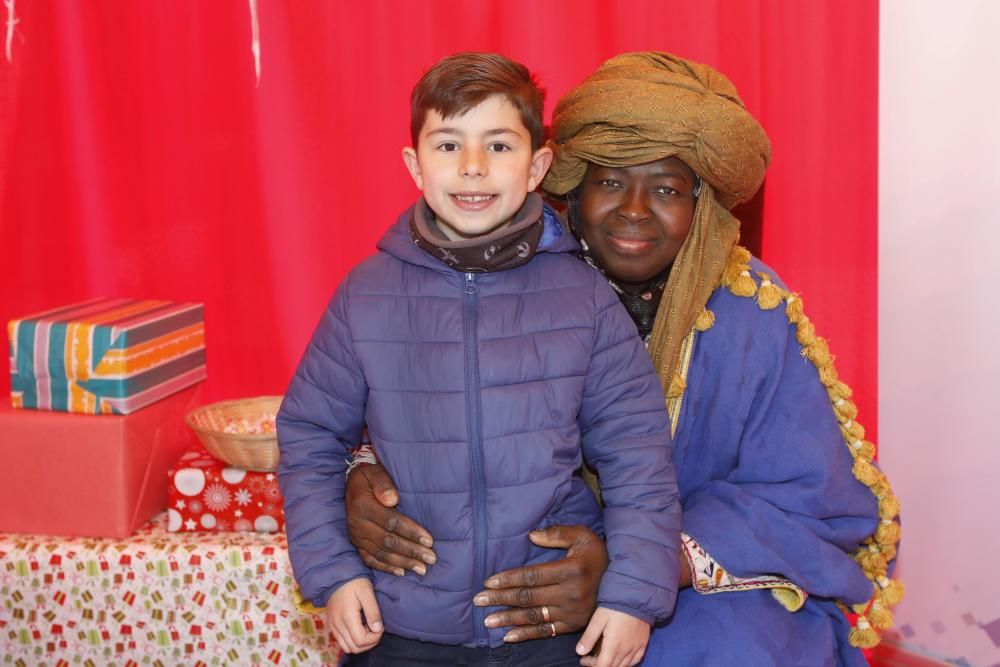 Els nens visiten el patge dels Reis Mags d'Orient - Fotos del 3 de gener de 2020