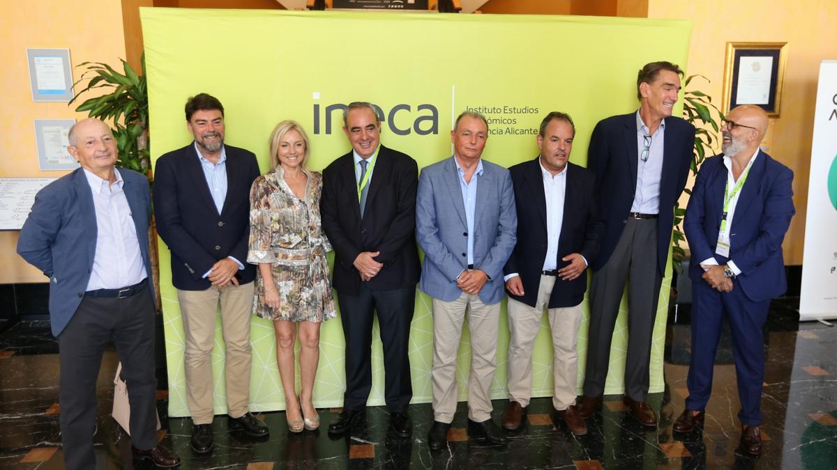 Fernando Fernández, Luis Barcala, Maite Antón, Nacho Amirola, Salvador Navarro, Carlos Baño, Álvaro Gallego y Miguel Quintanilla.