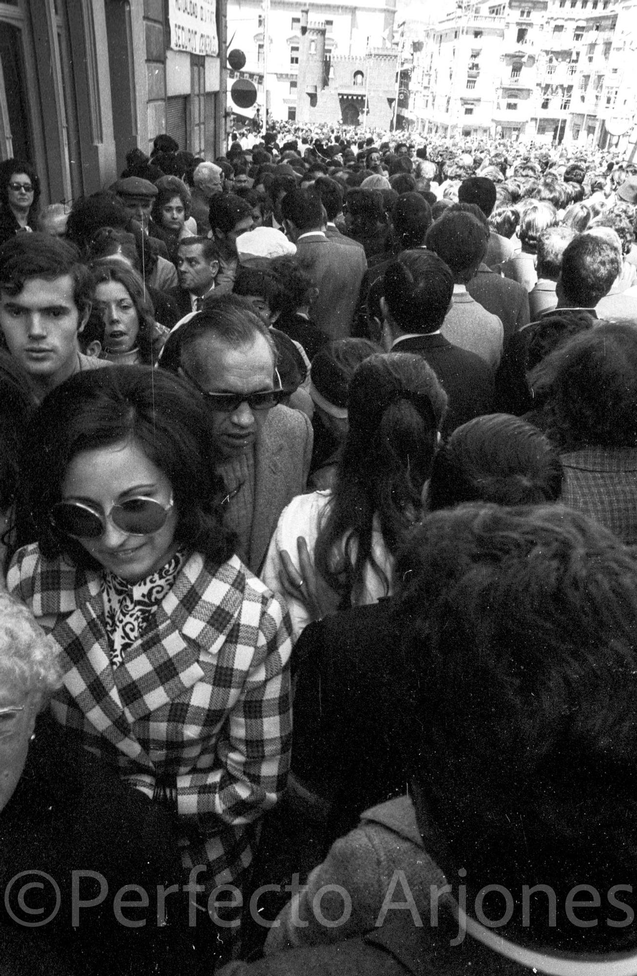 El otro punto de vista de Perfecto Arjones en las fiestas de los Moros y Cristianos de Alcoy en los años 60 y 70.