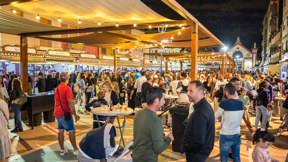 La Feria Gastronómica y Comercial «Sabers i Sabors» este año alcanza ya su XXII edición.