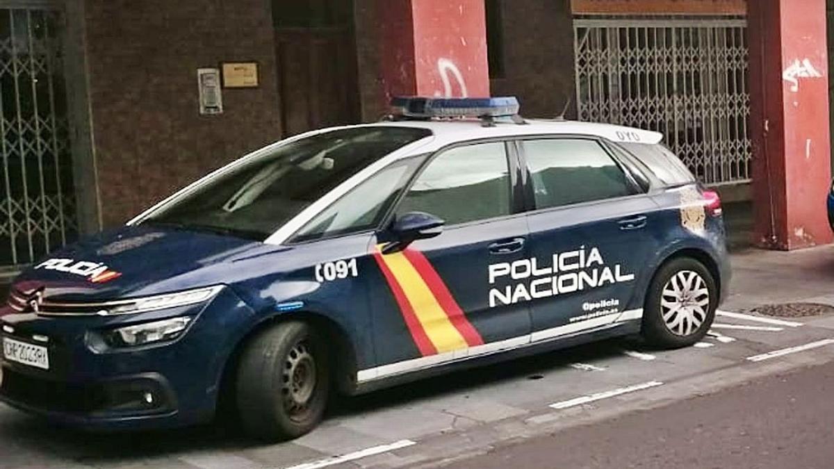 Vehículo de la Policía Nacional.