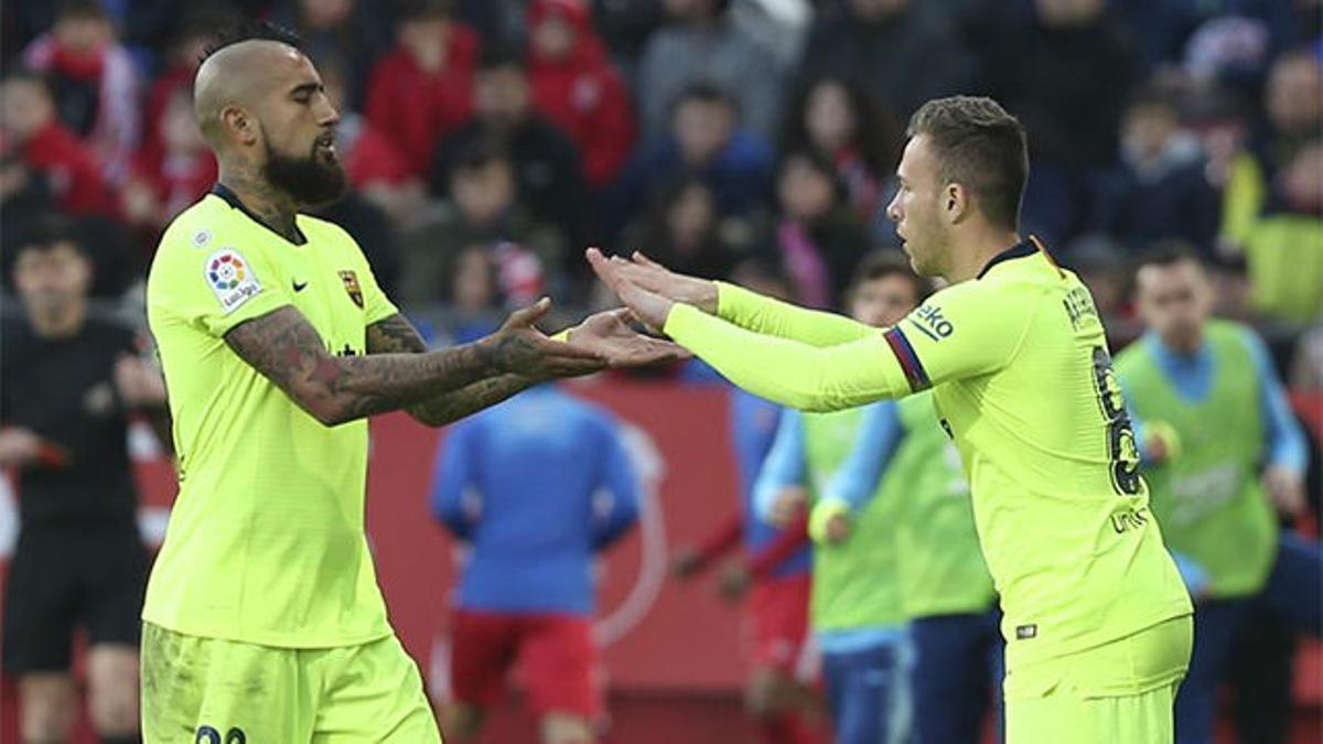 Vidal no quedó nada contento tras ser sustituido por Arthur ¡Qué cara!