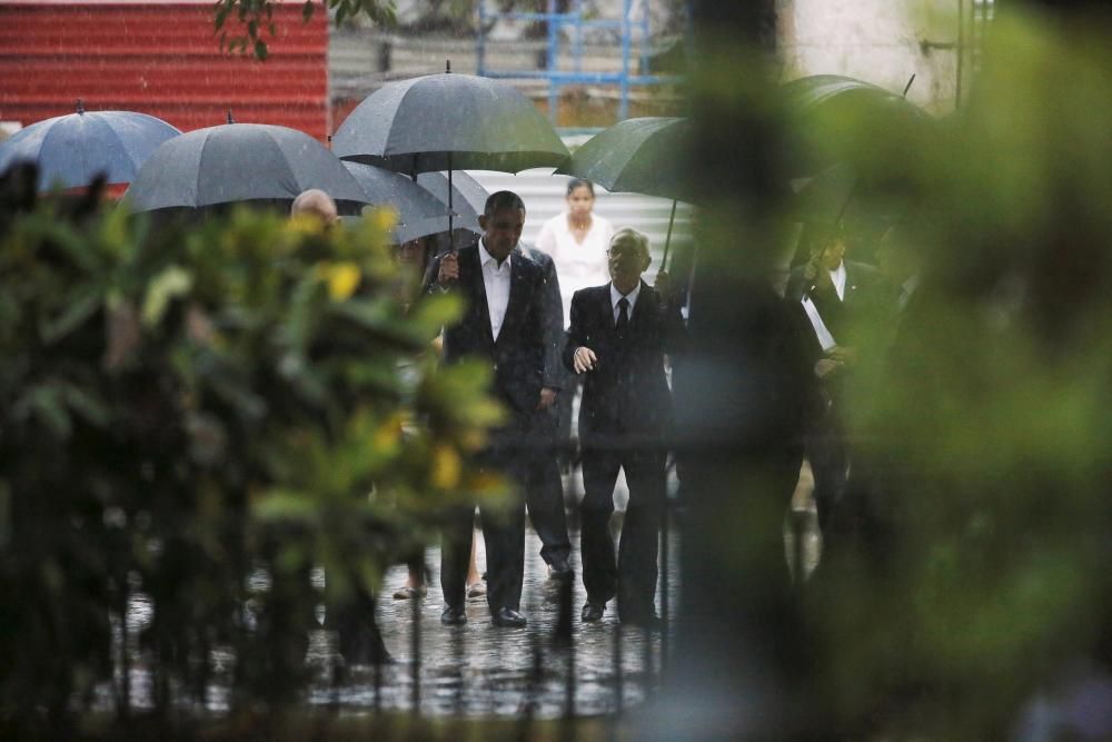 Los Obama visitan La Habana Vieja.