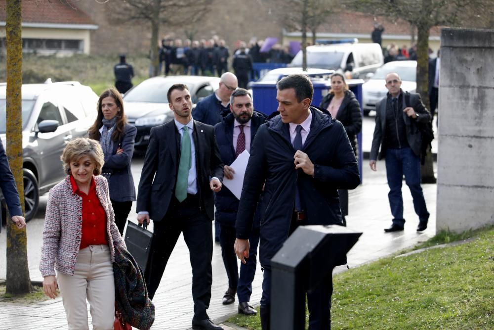 Visita de Pedro Sánchez a la Casa Malva en Gijón