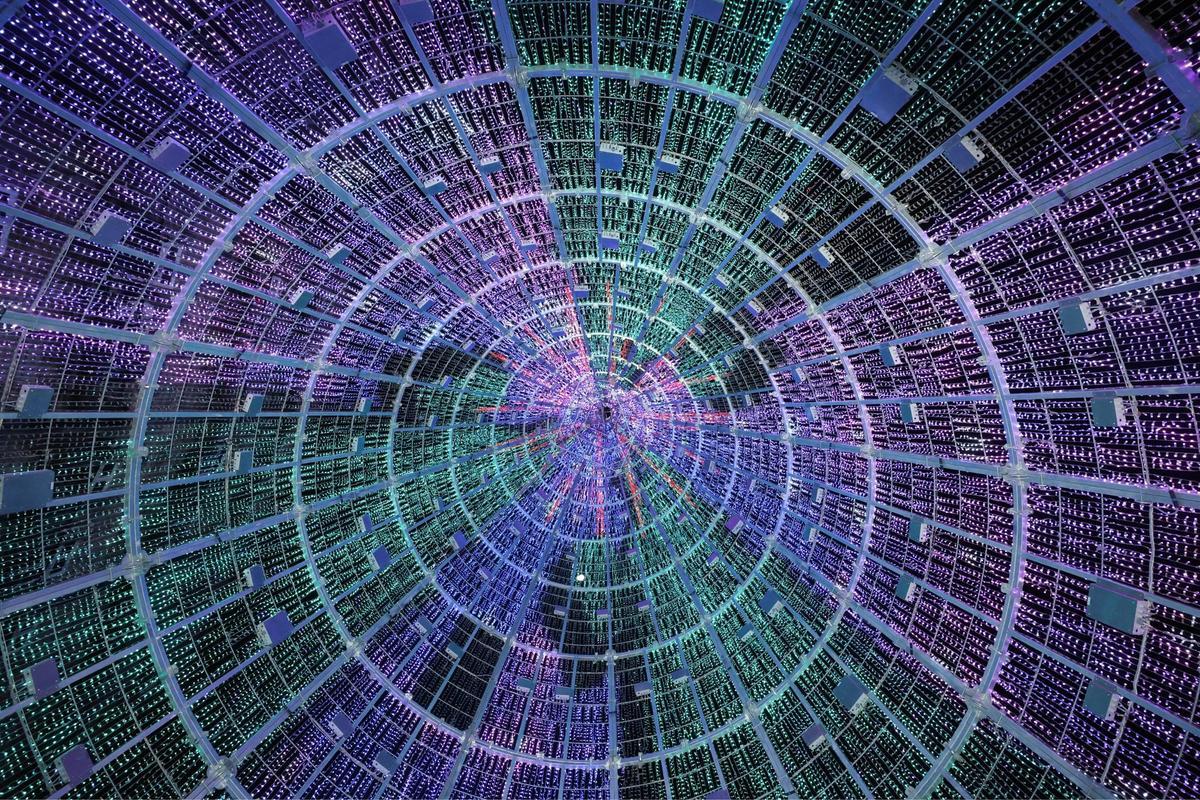 Vigo enciende la Navidad más grande de su historia ante miles de personas