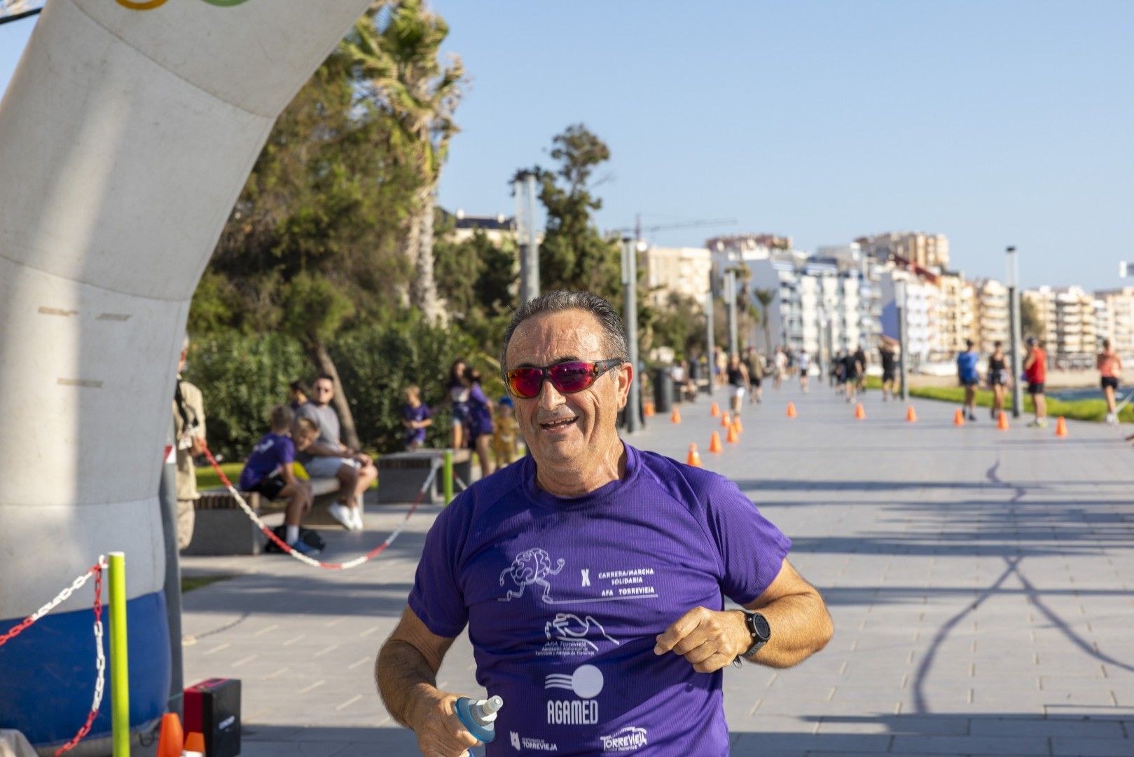 Así fue en imágenes una nueva edición de la carrera solidaria de AFA Torrevieja