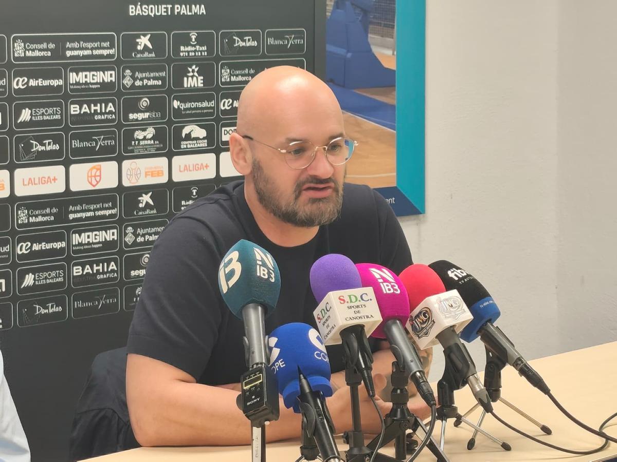 Martí Vives, director deportivo del Fibwi, durante la rueda de prensa de valoración de la temporada.