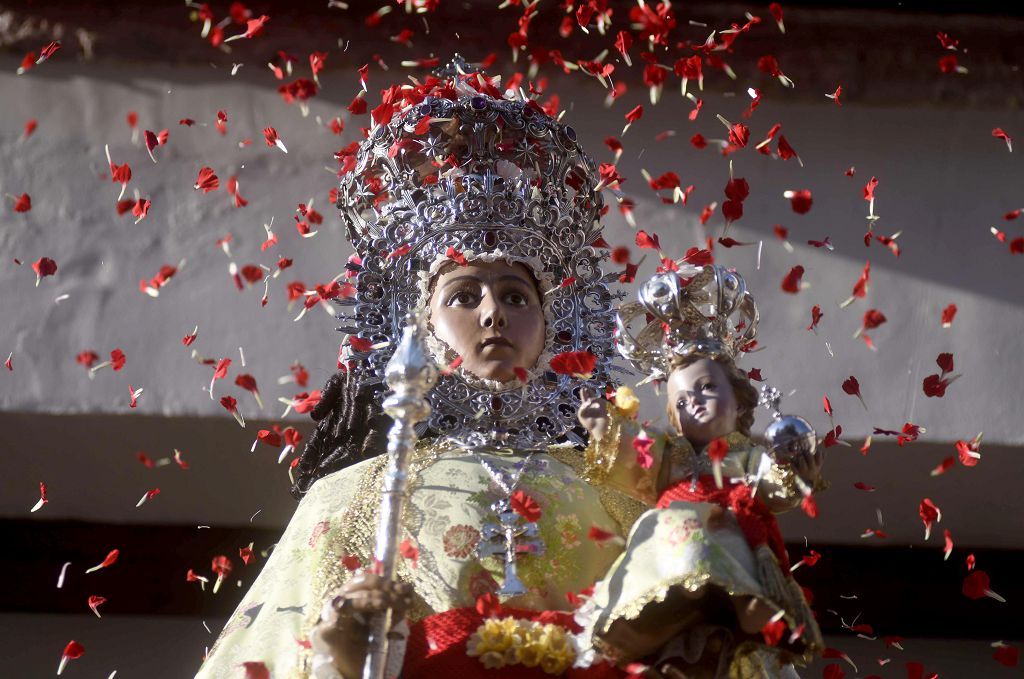 Así ha sido el regreso de la Virgen de la Fuensanta a su monasterio en Algezares