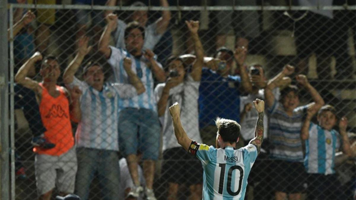 Messi festejó con la grada