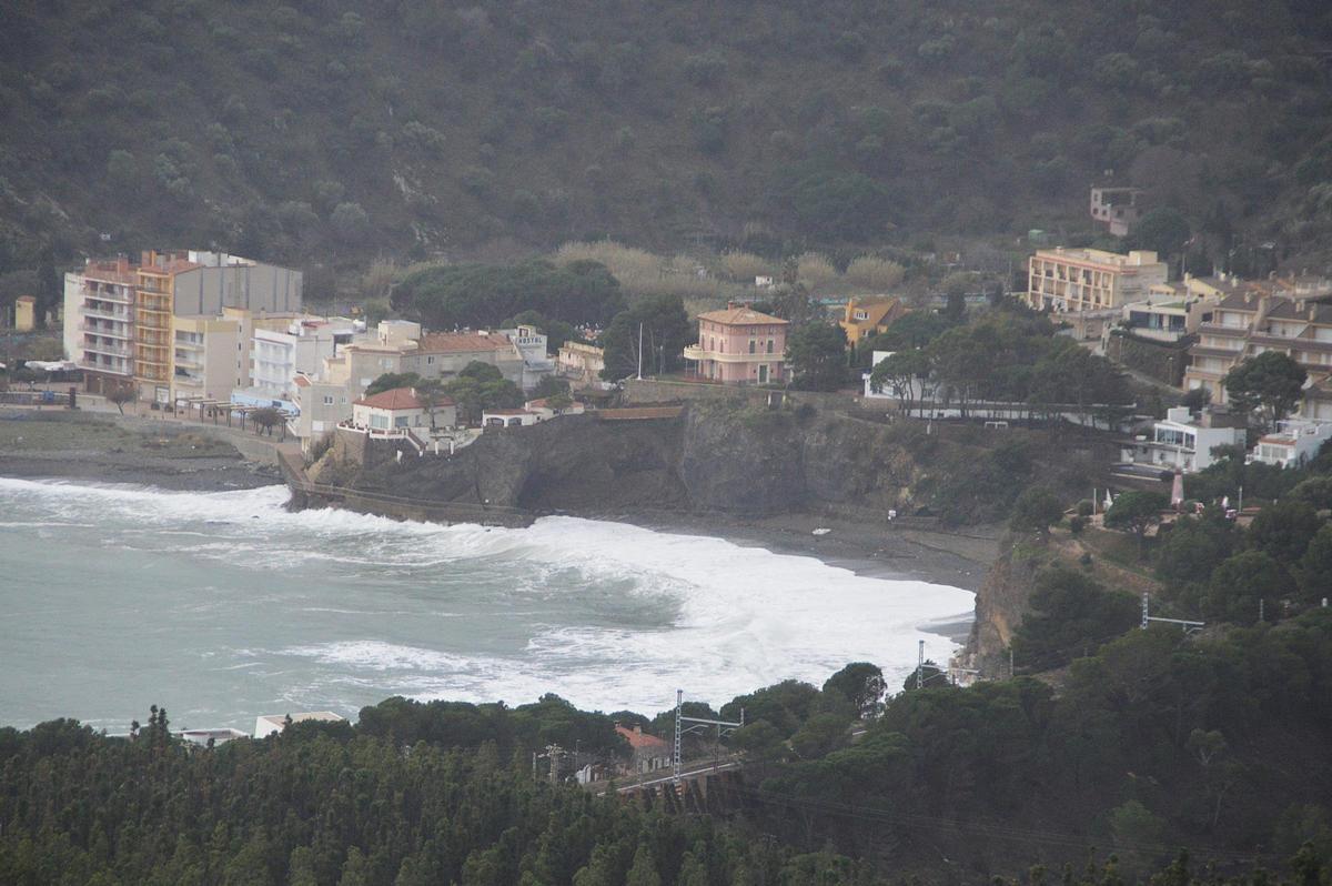 La llevantada de Portbou al Port de la Selva en trenta imatges