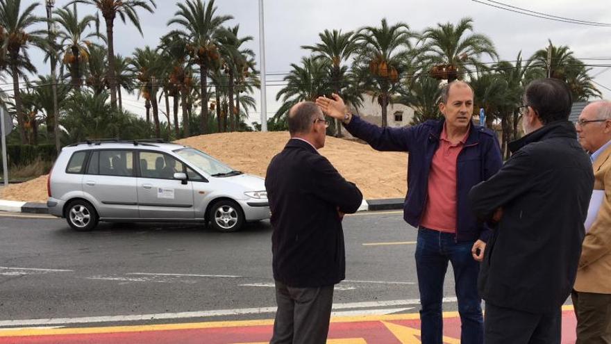 El tripartito pide frenar los encharcamientos en la carretera de Santa Pola