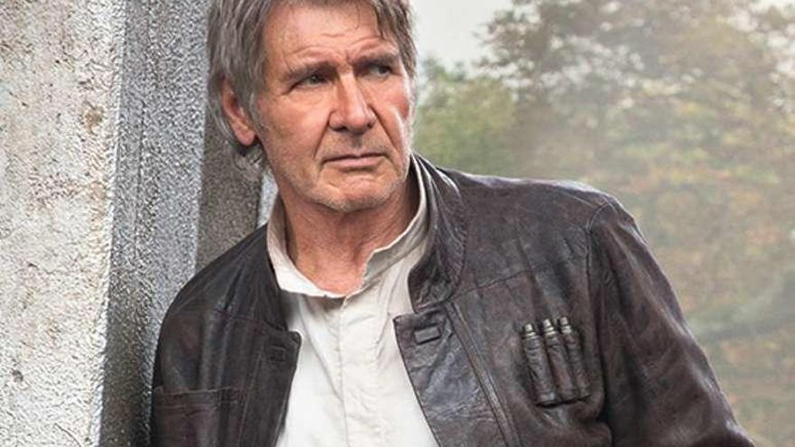 Harrison Ford, con la chaqueta que se subasta.