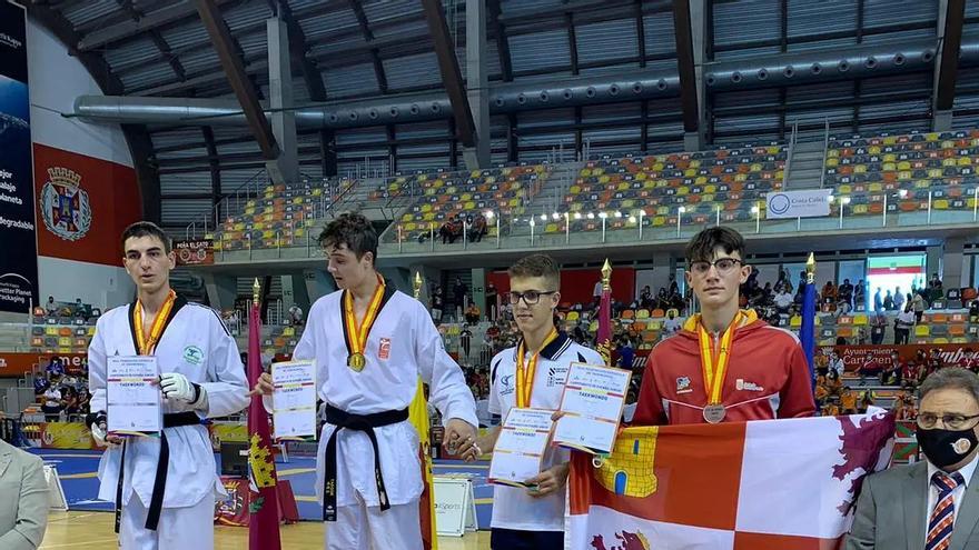 David Rodríguez, del Taekwondo Benavente, se cuelga un bronce en el Nacional