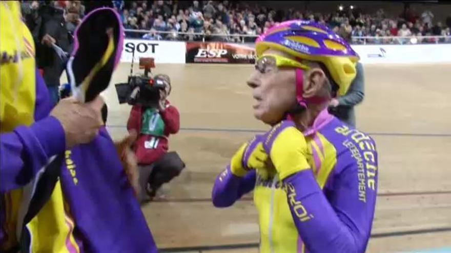 Un francés, el deportista más longevo pedalear durante una hora